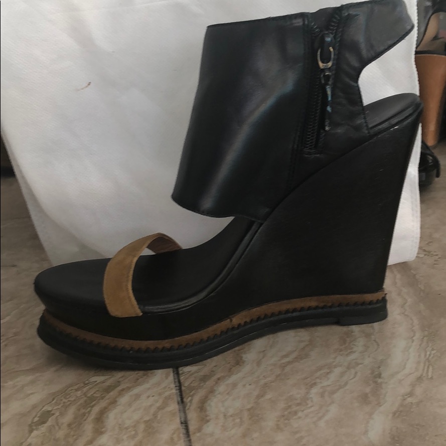 Dvf